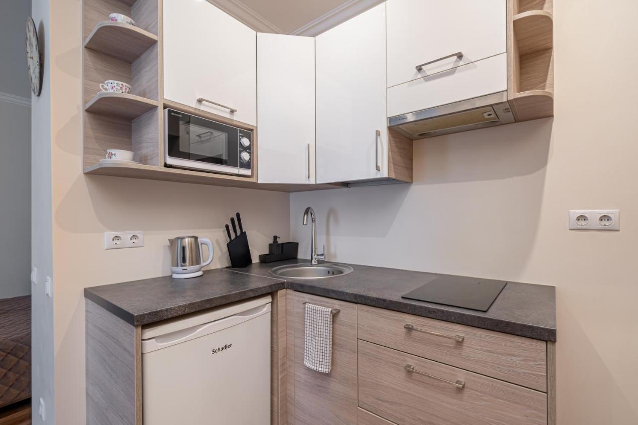 Top-Floor Studio With Courtyard View In Unesco Area, Murnieku Street Residence Riga Exterior foto