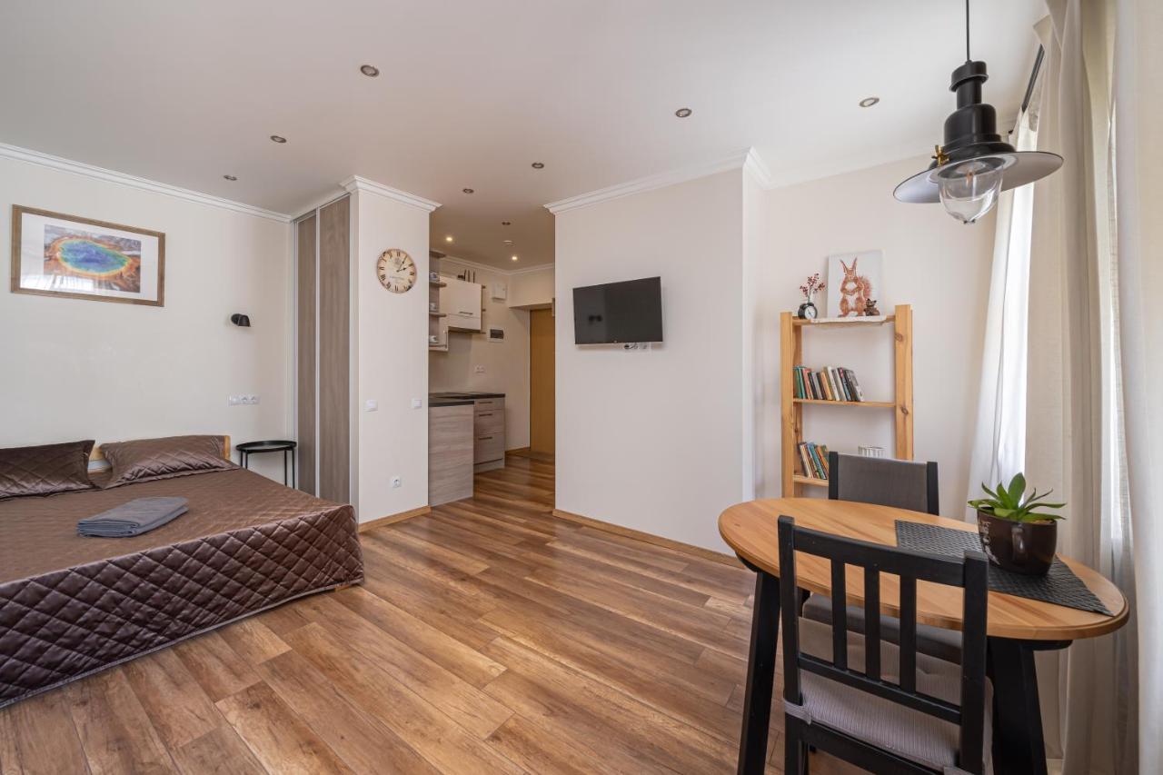 Top-Floor Studio With Courtyard View In Unesco Area, Murnieku Street Residence Riga Exterior foto